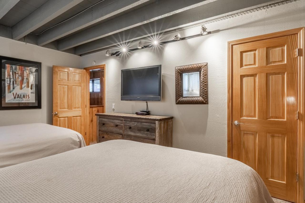 Updated 5 Bedroom 3 Bathroom Townhome Slopeside At 1849 Condos 671 Sleeps 10 Mammoth Lakes Exterior foto